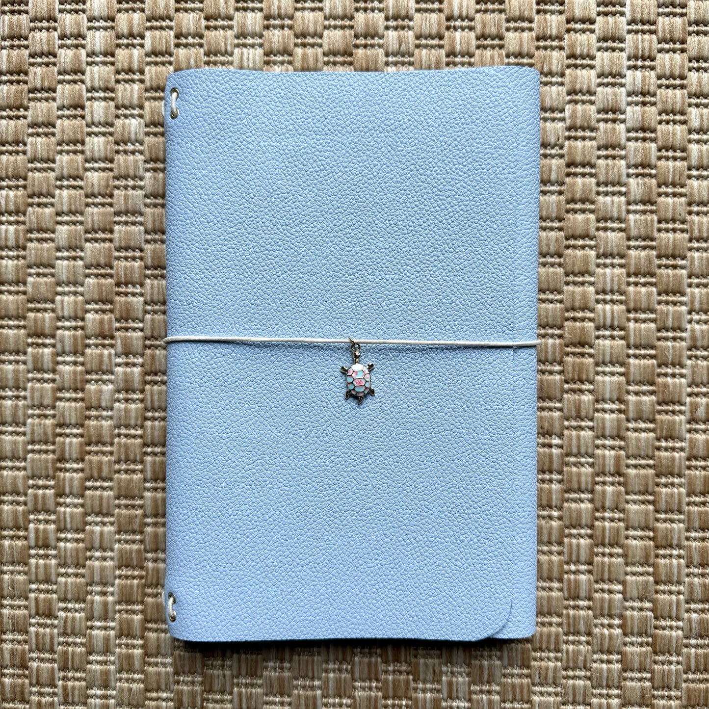 Le Petit Cuir - Merville